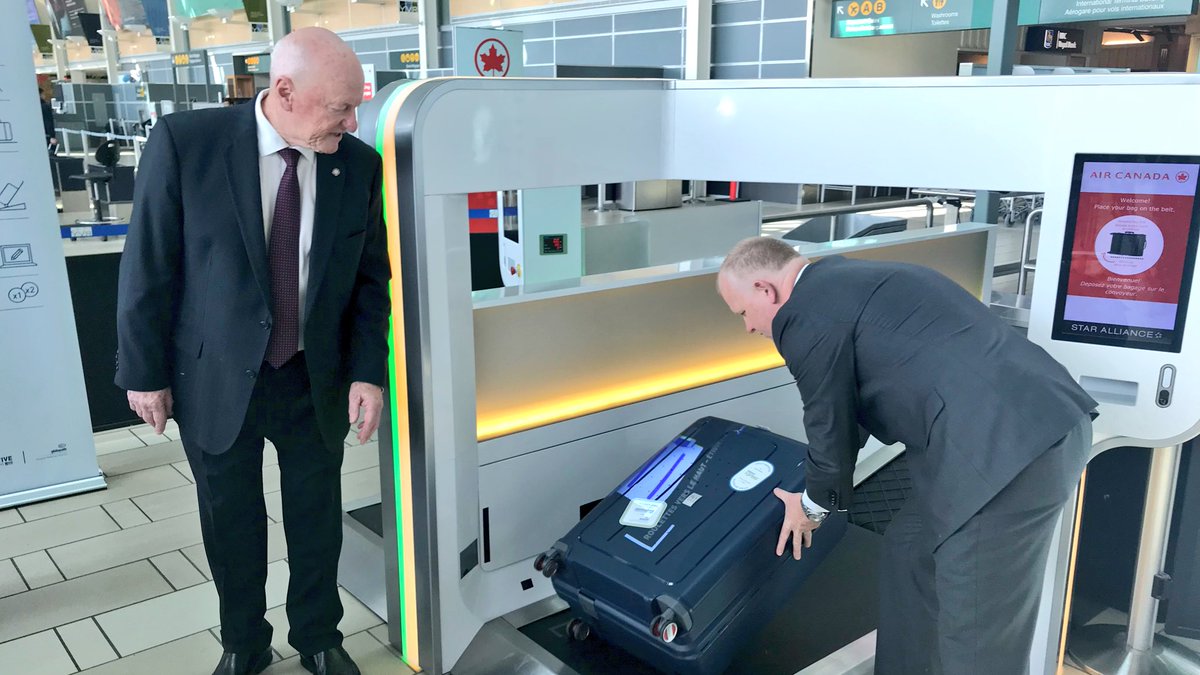 NZinOttawa's tweet image. At @yvrairport to support launch of the latest high-tech baggage drop system.  A world leading collaboration between #Glidepath and #YVR. 🇳🇿🇨🇦 @NZTEnews