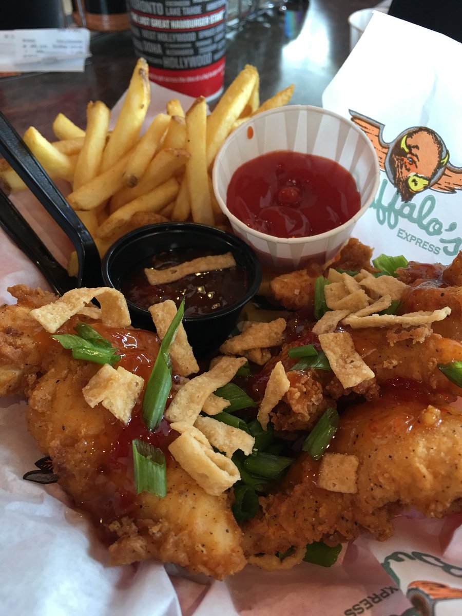 Because yum! #bestanywheretenders <a href="/fatburgercanada/">Fatburger Canada</a>