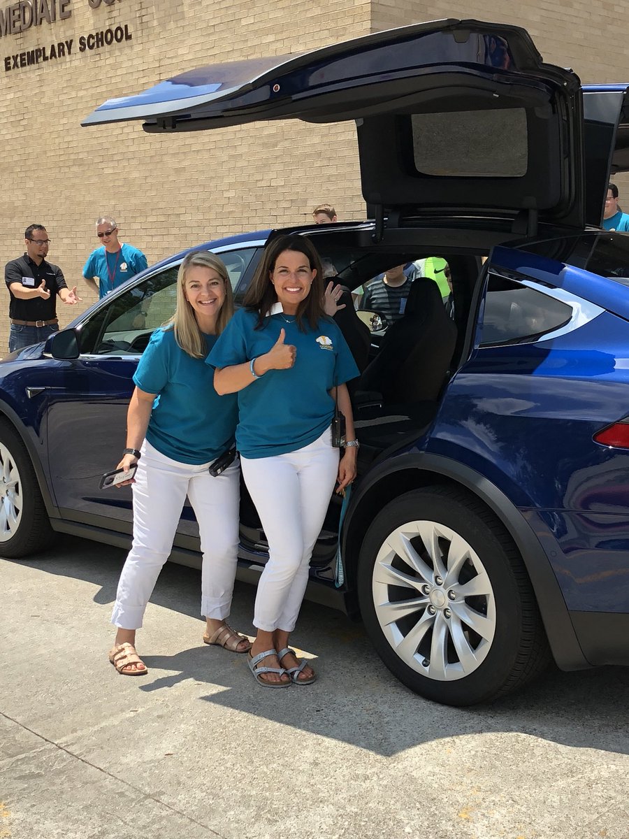 MandyLandKISD's tweet photo. Oh you know, when Tesla comes to @DoerreKISD for #exploreyourpurpose #promise2purpose https://t.co/kJg8wvwOFZ