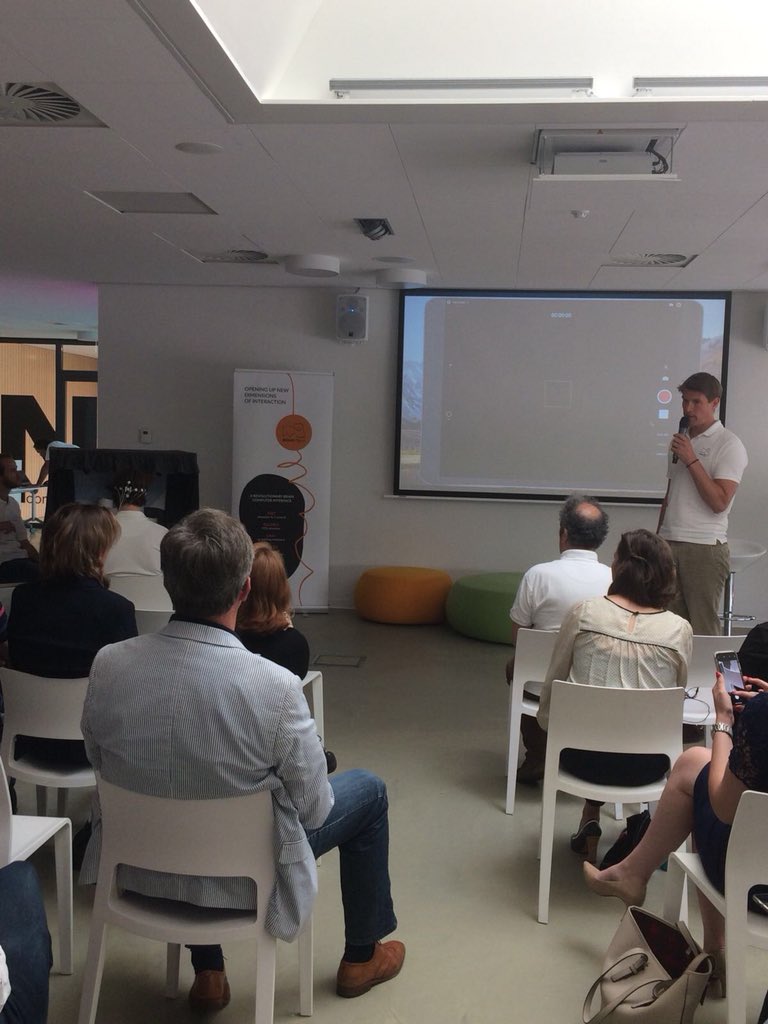 NoviotechCampus's tweet photo. #MindAffect developed a Brain-Computer-Interface that allows people who suffer from ALS or experienced a cerebral infarct, to communicate again. And today they’ve officially opened their new office @NovioTechCampus. Welcome #MindAffect!! @gem_Nijmegen @provgelderland @Briskr_ https://t.co/VmfIQ5VZ5K