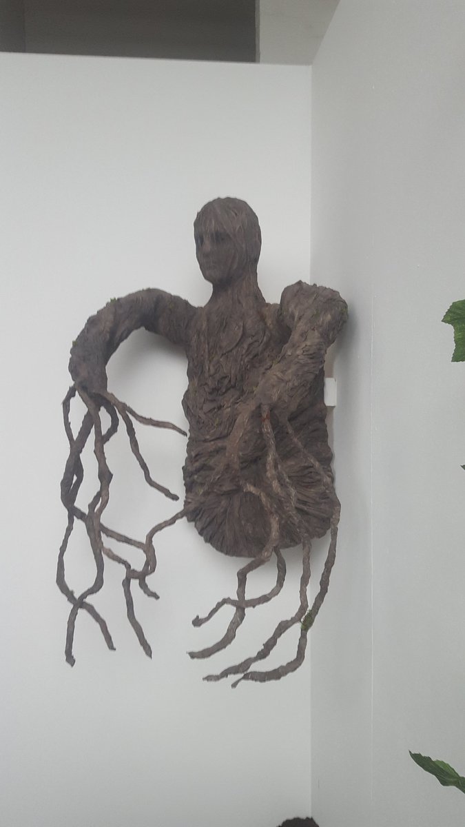 Rafotron's tweet image. Can confirm the #djcaddegreeshow is the best, and my city is the best, and yes, my pals are the best.