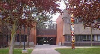 suttonambassadr's tweet photo. THANK YOU to the teachers of @SuttonDHS for inviting us into their classrooms to speak to students about the Ambassador program! Georgina residents 18-24 can now apply online at https://t.co/HThGCWWuJZ Excellent leadership opportunity &amp; receive a bursary for school! @SuttonFair https://t.co/Ql2M2y5Lxo
