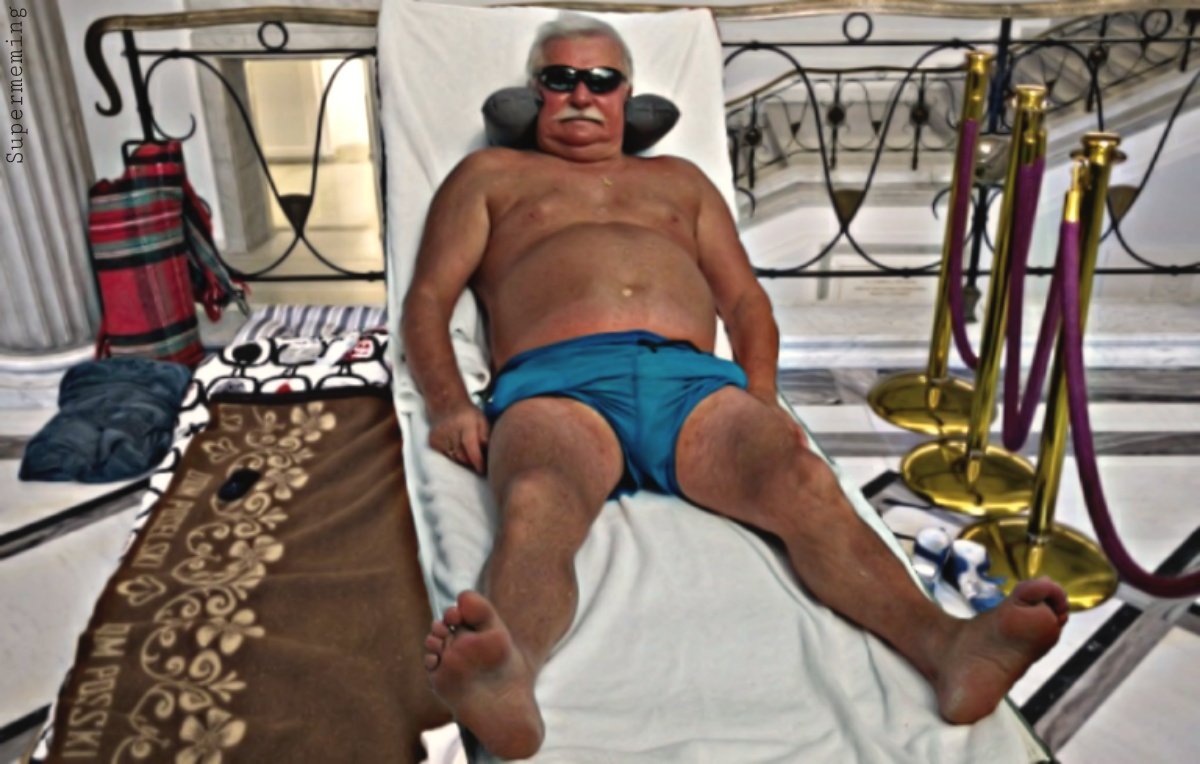 View image on Twitter