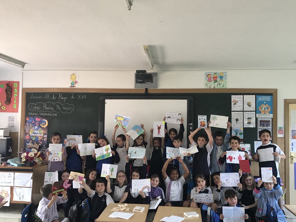 TamaraEducacion's tweet photo. Celebra la vida 👑🎂 ¡Nos lo hemos pasado muy bien! @ausevamaristas @1cicloauseva #auseva #celebralavida https://t.co/5LcDQcOptD