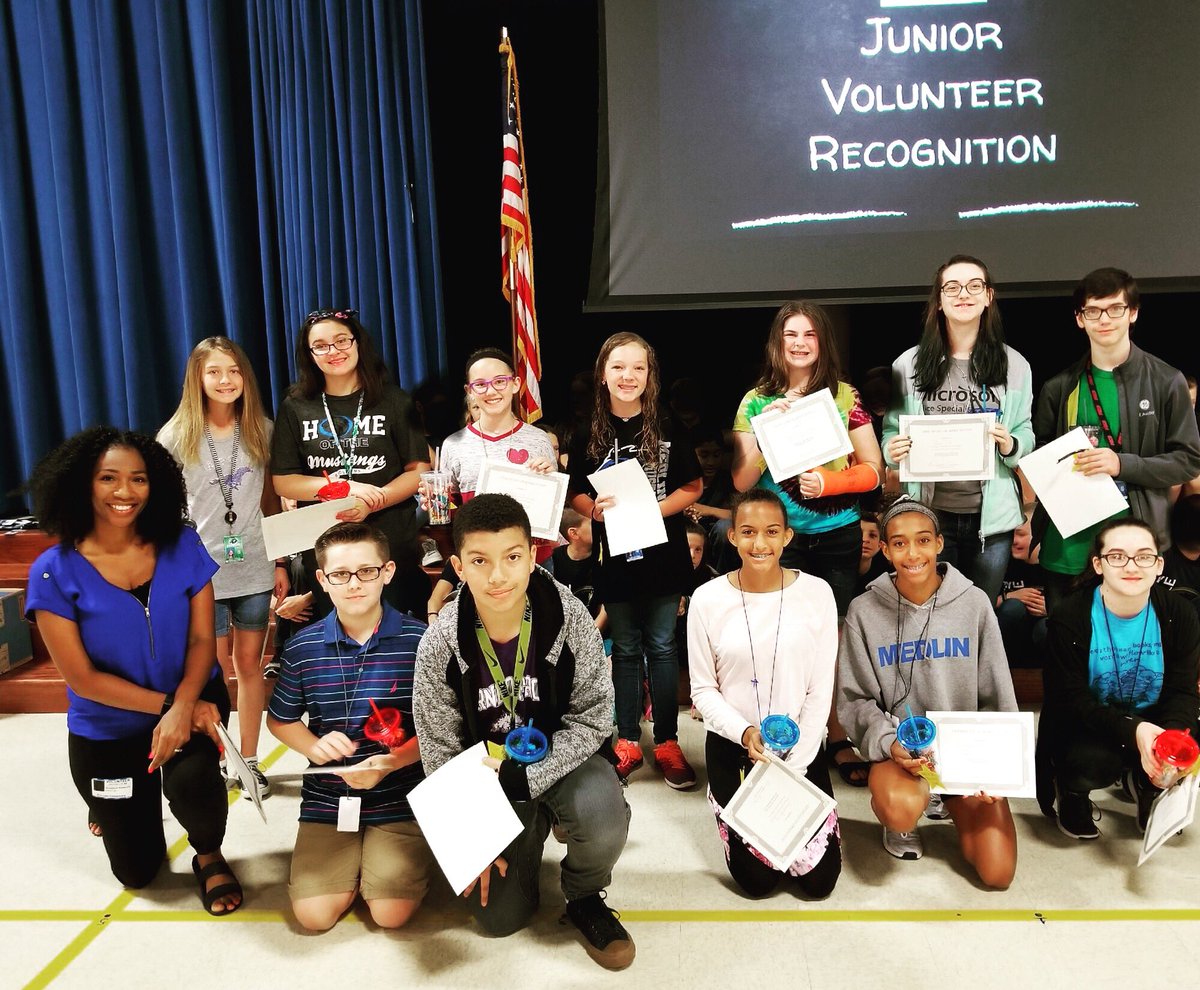 Congratulations to our Jr. Volunteers who took the time to give back to their school and community.  You are terrific and we appreciate you!!!❤️❤️
