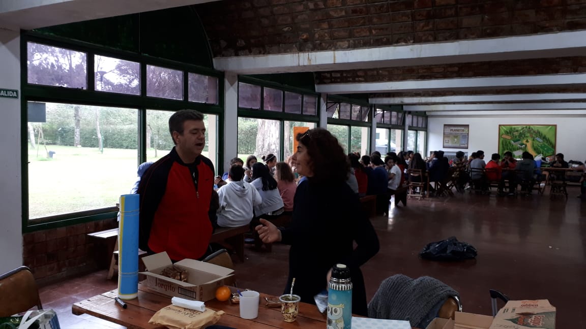 PelleAccSolidar's tweet image. Hoy el tercer contingente de las Convivencias 2018 recibió la visita del Vicerrector del turno tarde, Prof. Eduardo Maury