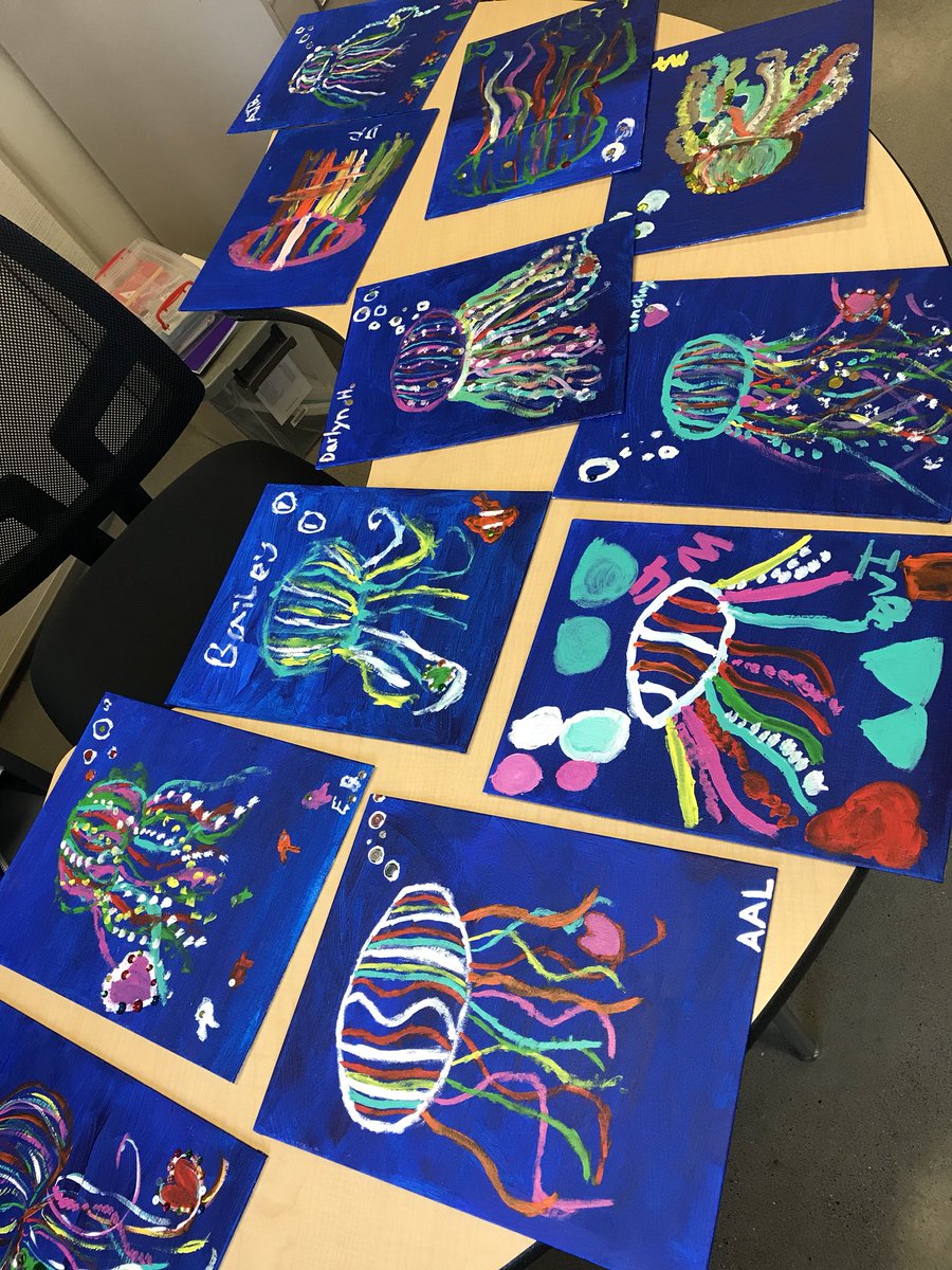 MrsGasparLESA's tweet photo. First ever Arts Jam!! All art, all day!! #ilovemyjob #LincolnLionsPride https://t.co/5nlXj8hLsH