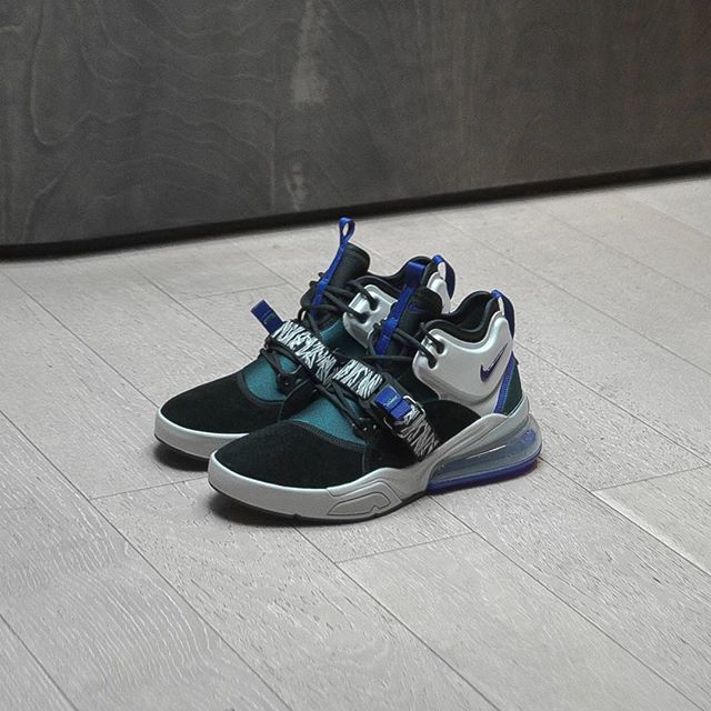 #NikeSportswear @nikesportswear Air Force Max 270 #availablenow • #LaunchProduct and #SeasonalStyles every day @ward9dmv • #nswfootwear #nikesneakers #niketalk #nt #wdywt #kotd #dmvkicks #dmvsneakerheads #sneakerculture #streetwear #hypebeast #walkli… ift.tt/2IT8hEv