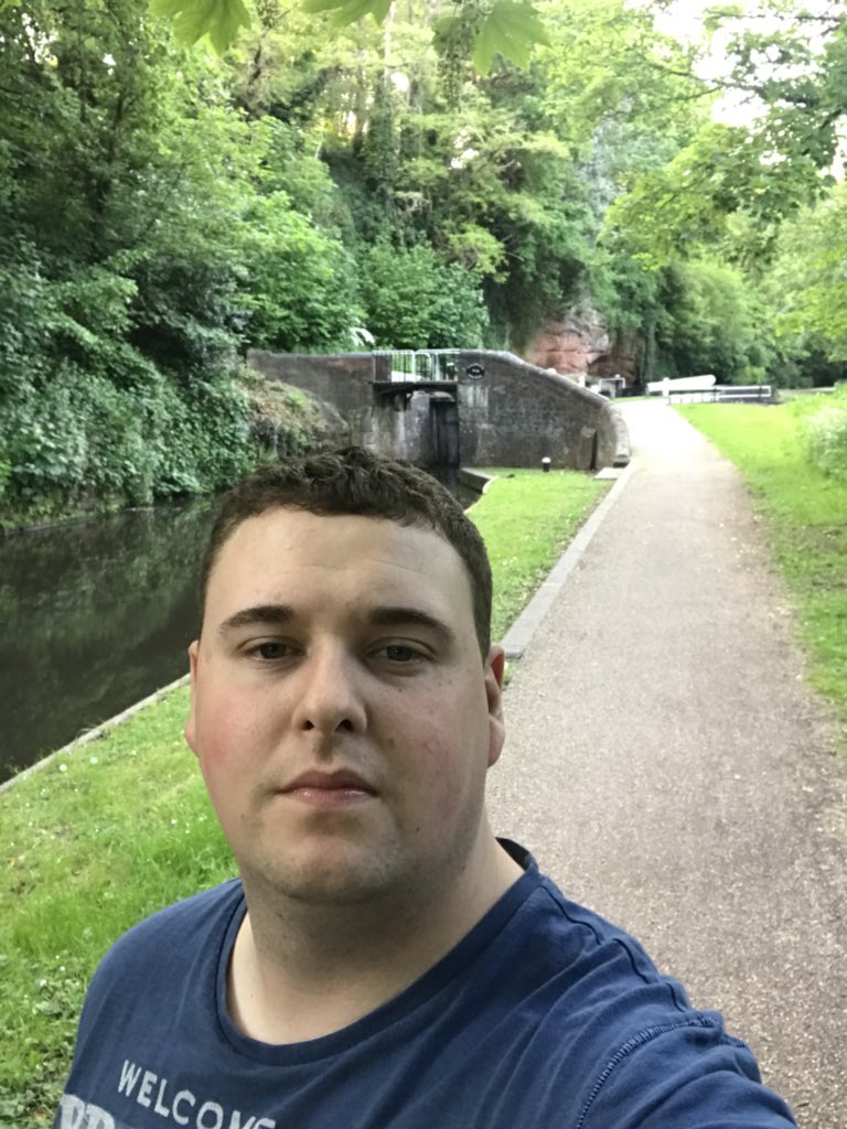 neillwoodward's tweet photo. #10000stepchallange completed fairly early on today so just done another #9000Steps 👍 Walk down the canal followed by a jog back home. https://t.co/CO7g19kx4A