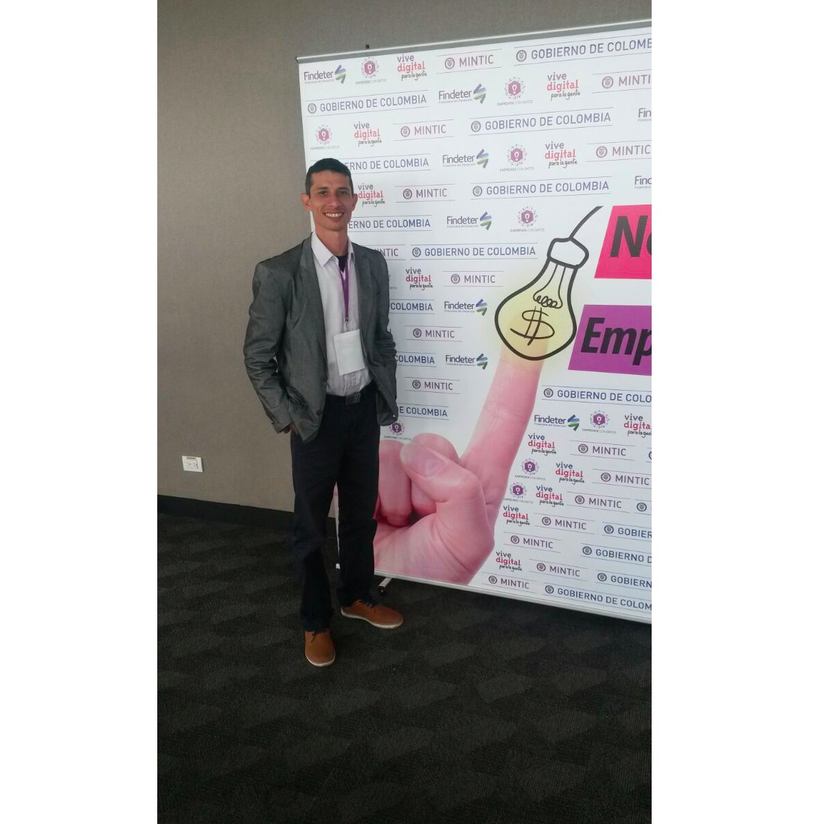 Fullnota_Ven's tweet photo. #FullNota presente en la Rueda de Negocios: NEGOCIANDO CON EMPRENDEDORES DE DATOS. en #Bogotá. ¡Seguimos creciendo! Conoce más de nosotros 👉 https://t.co/lwBu6kgeti

#Colombia #MINTIC #EmprendeConDatos https://t.co/mnq66OKDfr