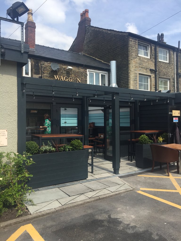 BeechcroftBMS's tweet photo. Handover today at The Waggon, Milnrow new outside/in area ready to celebrate the #RoyalWedding2018 for @MarstonsPLC https://t.co/FejyG8vHo3
