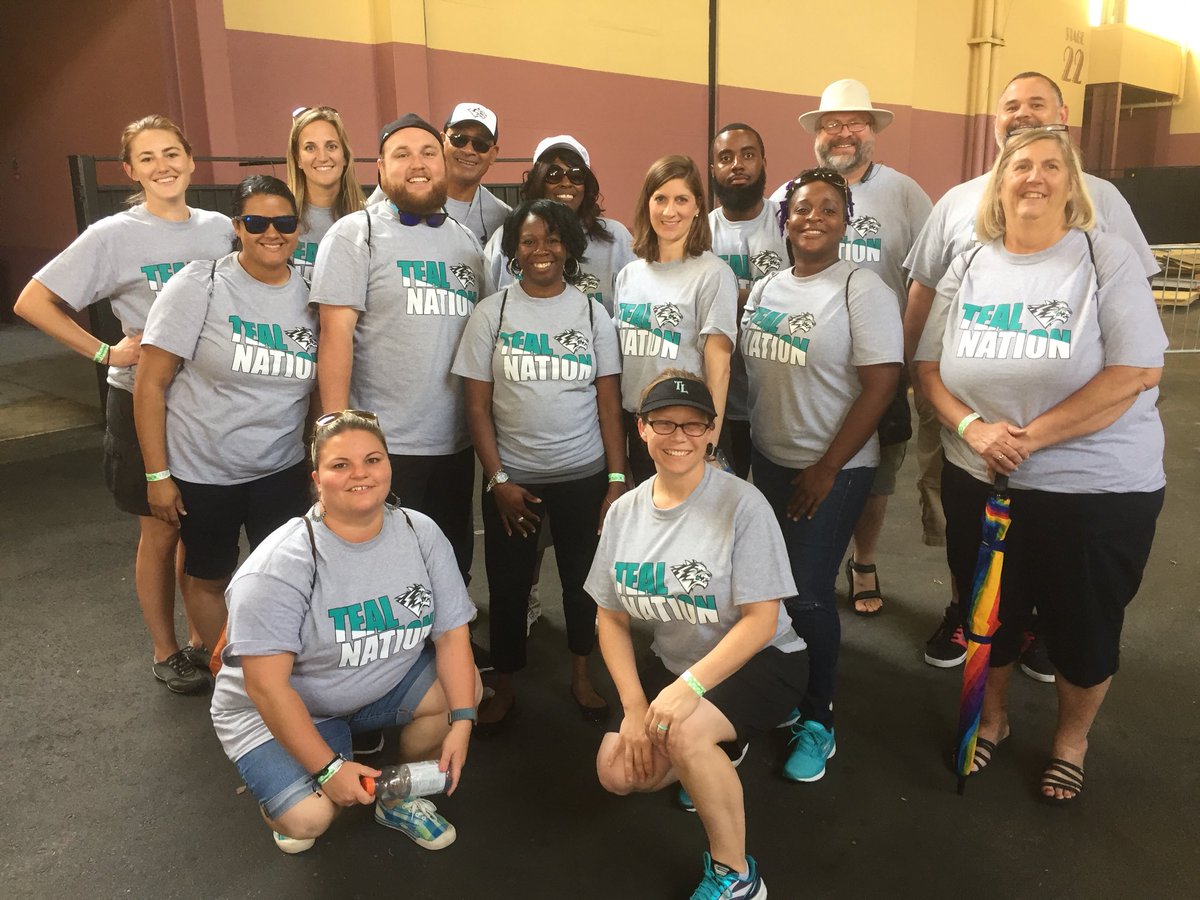 Harvey_WJane's tweet photo. Woo Hoo!  Grad Bash 2018! https://t.co/12dknLex8w