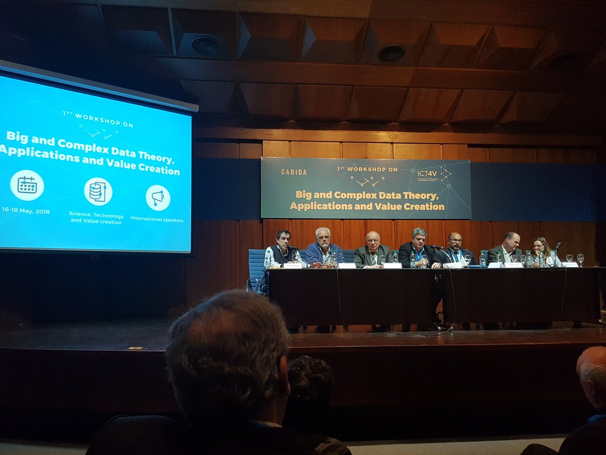 agusangui's tweet photo. Panel reflexiona del posicionamiento presente de Uruguay en Eco. Digital/uso big data y desafíos para el futuro. Workshop Big Data #ict4v #cabida https://t.co/Sptr2Df2nV