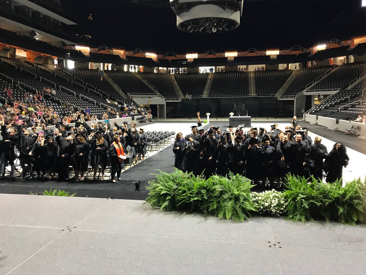CHickman52's tweet photo. PKVA Class of 2018! https://t.co/tZ923H1e7K