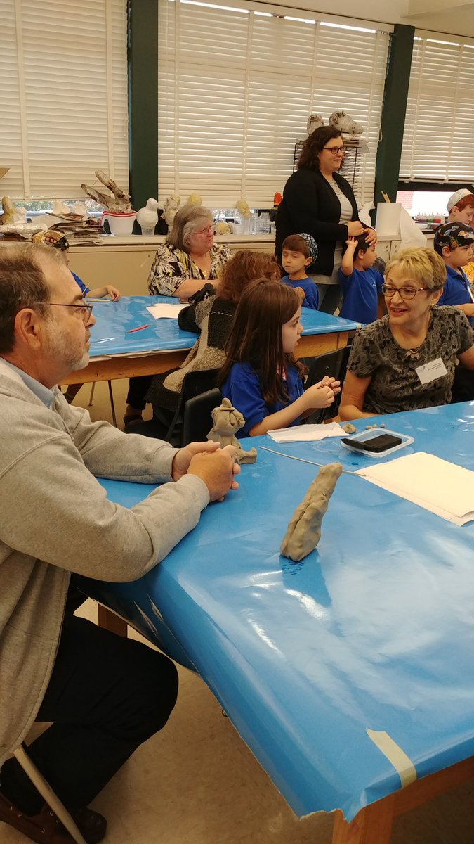 SSDS_Hartford's tweet photo. @Parparim_SSDS working in clay @Schechter_Art and showing off their rhythm @Music_Schechter with their guests https://t.co/RktHPEt70O