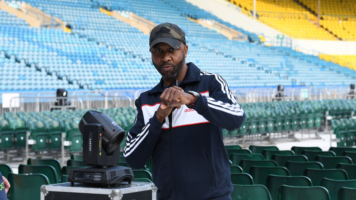 LUFC's tweet photo. The Chief graces Elland Road once more! 🇿🇦 Welcome back @LucasRadebe https://t.co/AVKsN0A3wJ