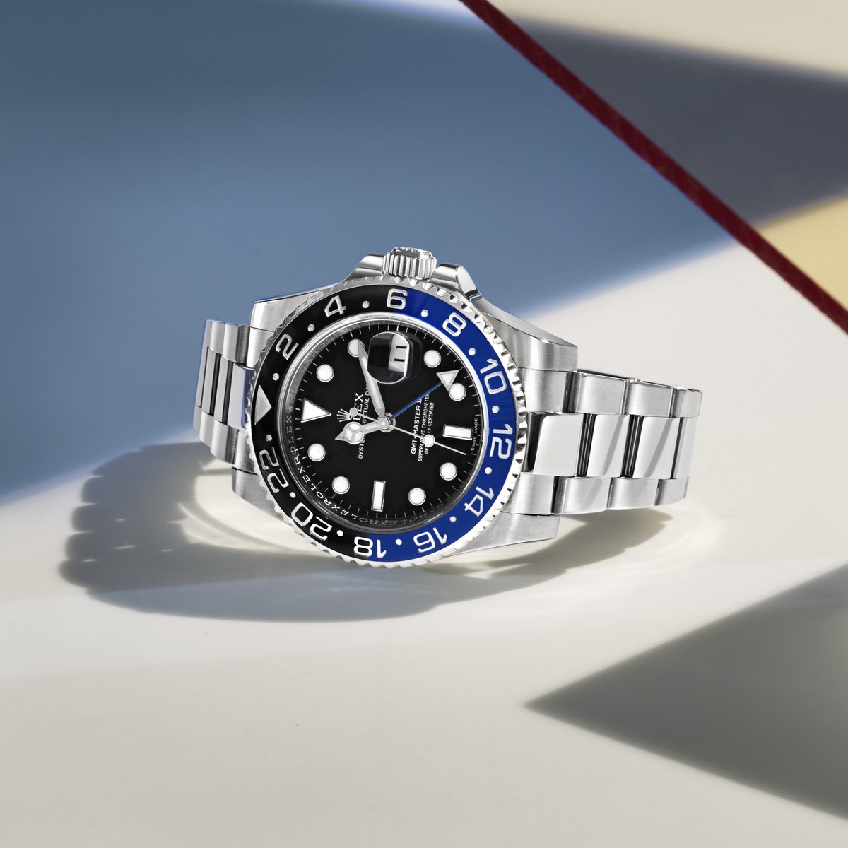 elevenjames's tweet photo. Batman returns. With its eye-catching black and blue bezel, the Rolex GMT-Master II Batman will be your style hero: https://t.co/EtUK2SZITk https://t.co/qjwtvh98Kr