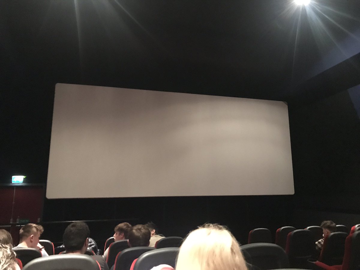 RachelMcA_987's tweet photo. @moviehouseni cityside eagerly waiting on the 20.45 showing of Deadpool2 to start #checkyourwatch #needmorepopcorn https://t.co/vbQAjdMEv3