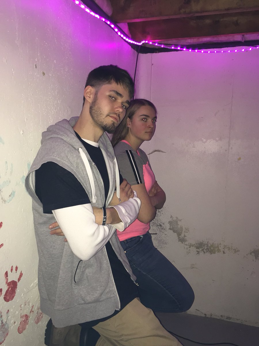 Ashleyyyyy96's tweet photo. happy birthday Ry!! hope you’re having an awesome day! keep killing it, proud of you homie! miss you tons 💛💛 @DEEZLEFILMS https://t.co/vJjDPXRRjZ