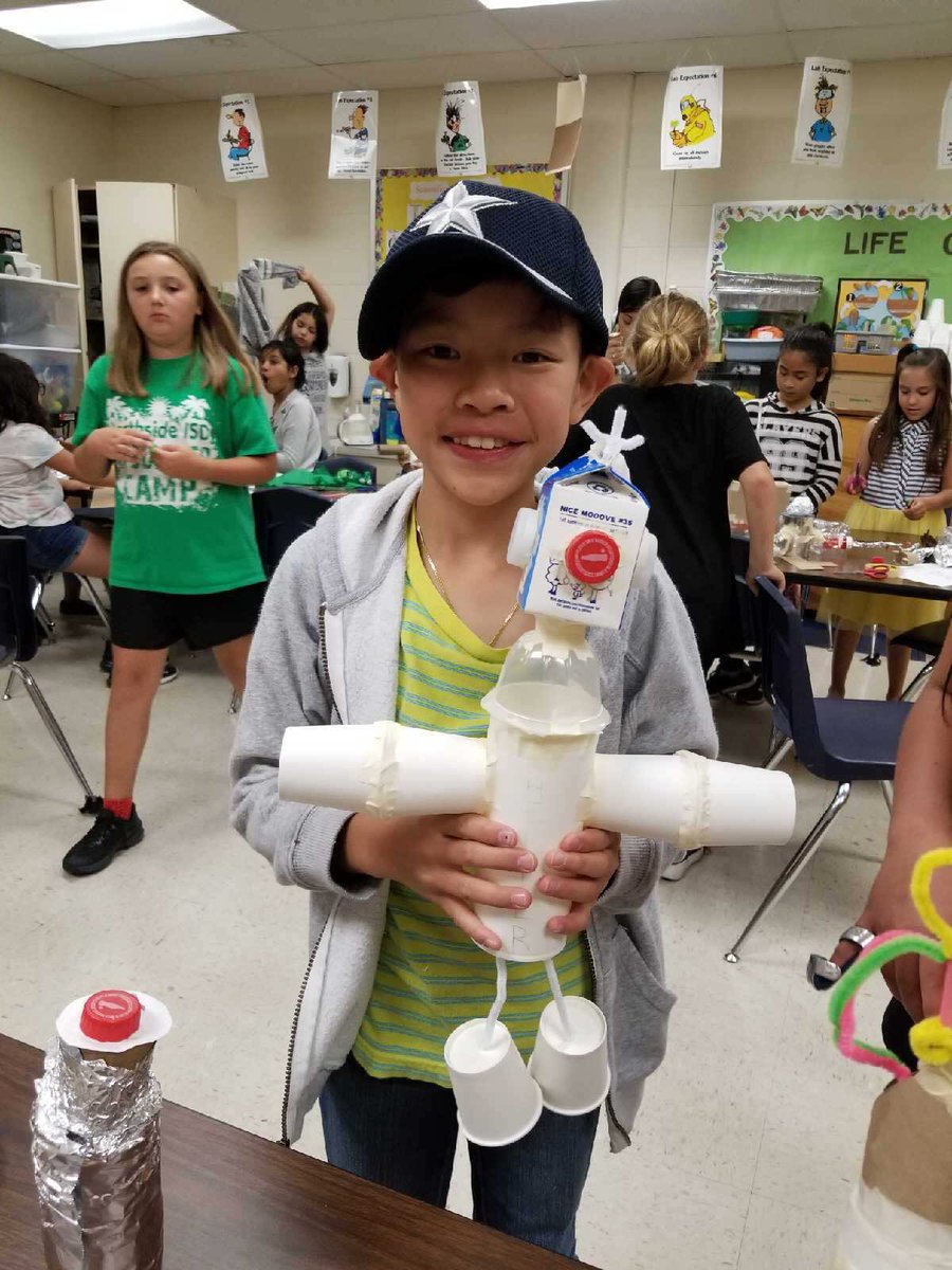 LT_DonnaD's tweet photo. Robot Prototype π₯#enrichmenteveryday #learningtreeinspired @NISDBOONE @NISDLearningTre https://t.co/qV732hJQxo