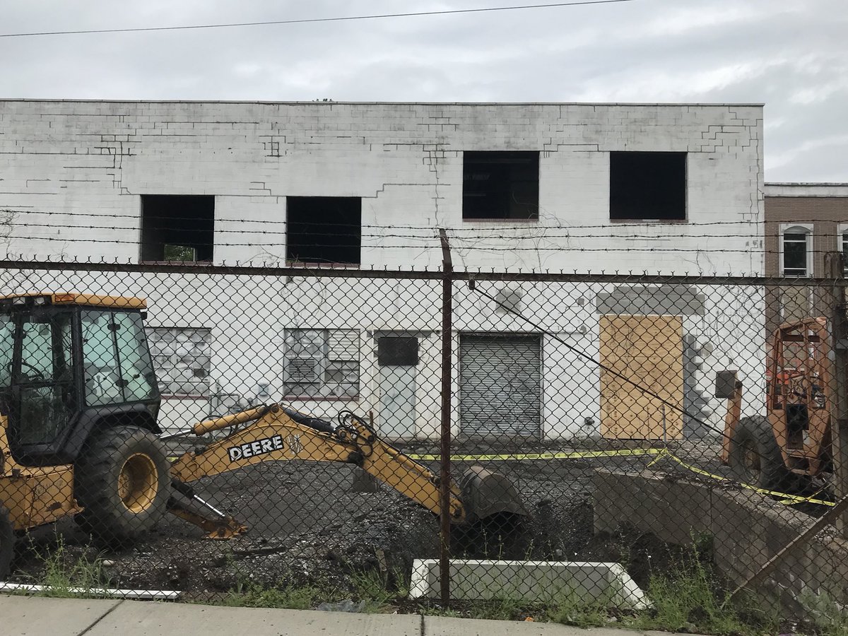 21locksbrewing's tweet photo. Work continues on the building inside and out. New windows and doors to be installed soon along with a fresh update and some color on the exterior. 

#MorrisvillePa
#UnlockTheCraft https://t.co/rfQn1UO2tJ