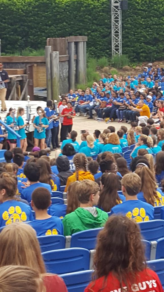 OlaughlinK's tweet photo. Wow! #PylePride @Pyle_Principal https://t.co/IwvRtsyLoh