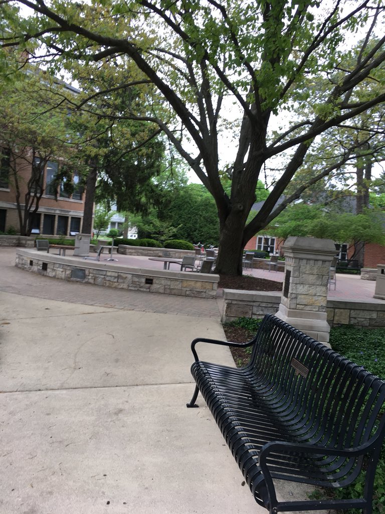 viso_joseph's tweet image. Compared to the first photo this for empty quick #emptycampus #NCCMED200