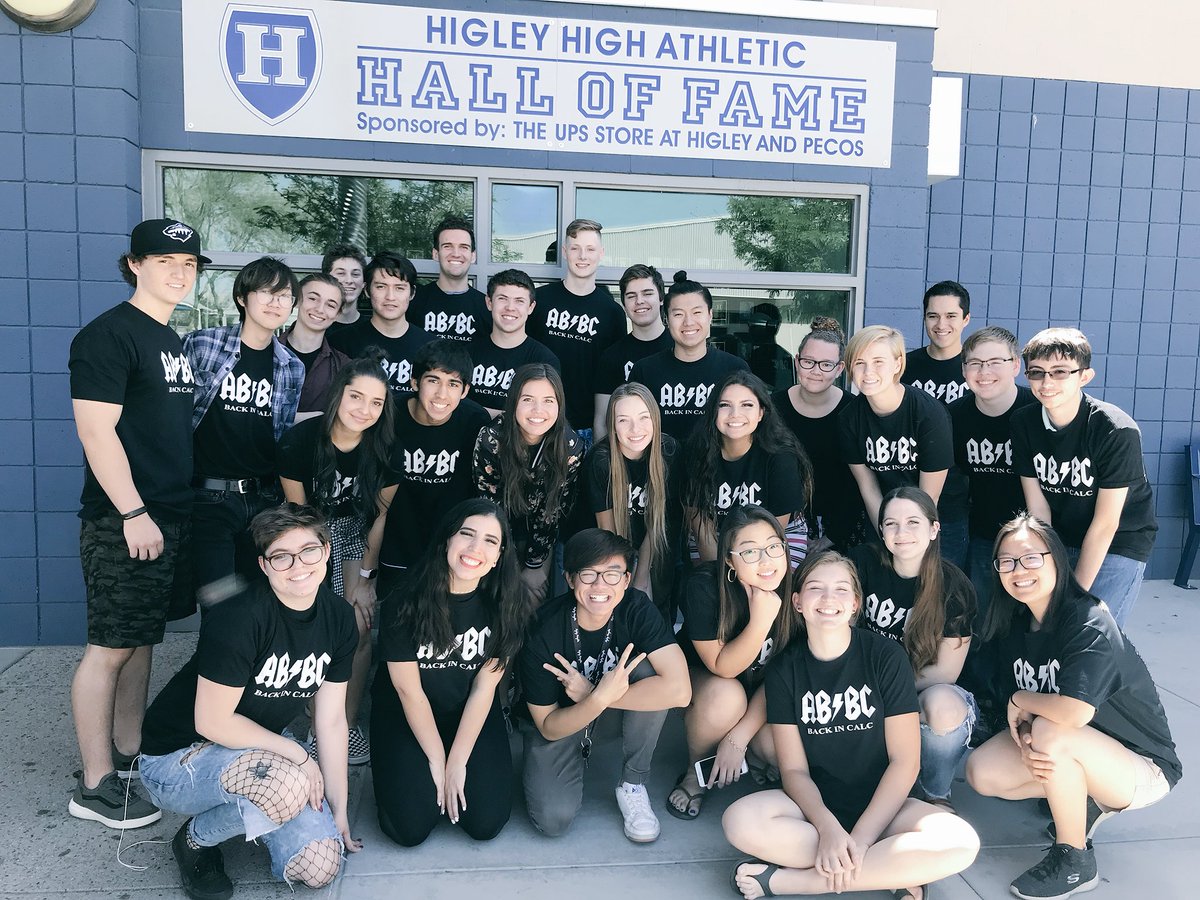 geena_singa's tweet photo. Bye higley
@HHS_StuCo_ #HigClassof2018 https://t.co/G8e4ilHzzk