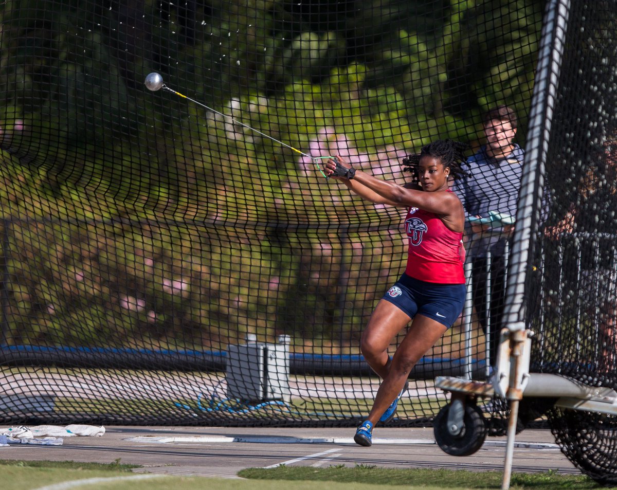 Liberty_XCTF's tweet image. Here are the leaders for most entries in the women's throwing events at this year's NCAA Division I East Preliminary Round meet:

7 - @AuburnTFXC 
7 - @MemTigersTF_XC 
6 - @Liberty_XCTF 
6 - @FSU_Track 

#Flamethrowers