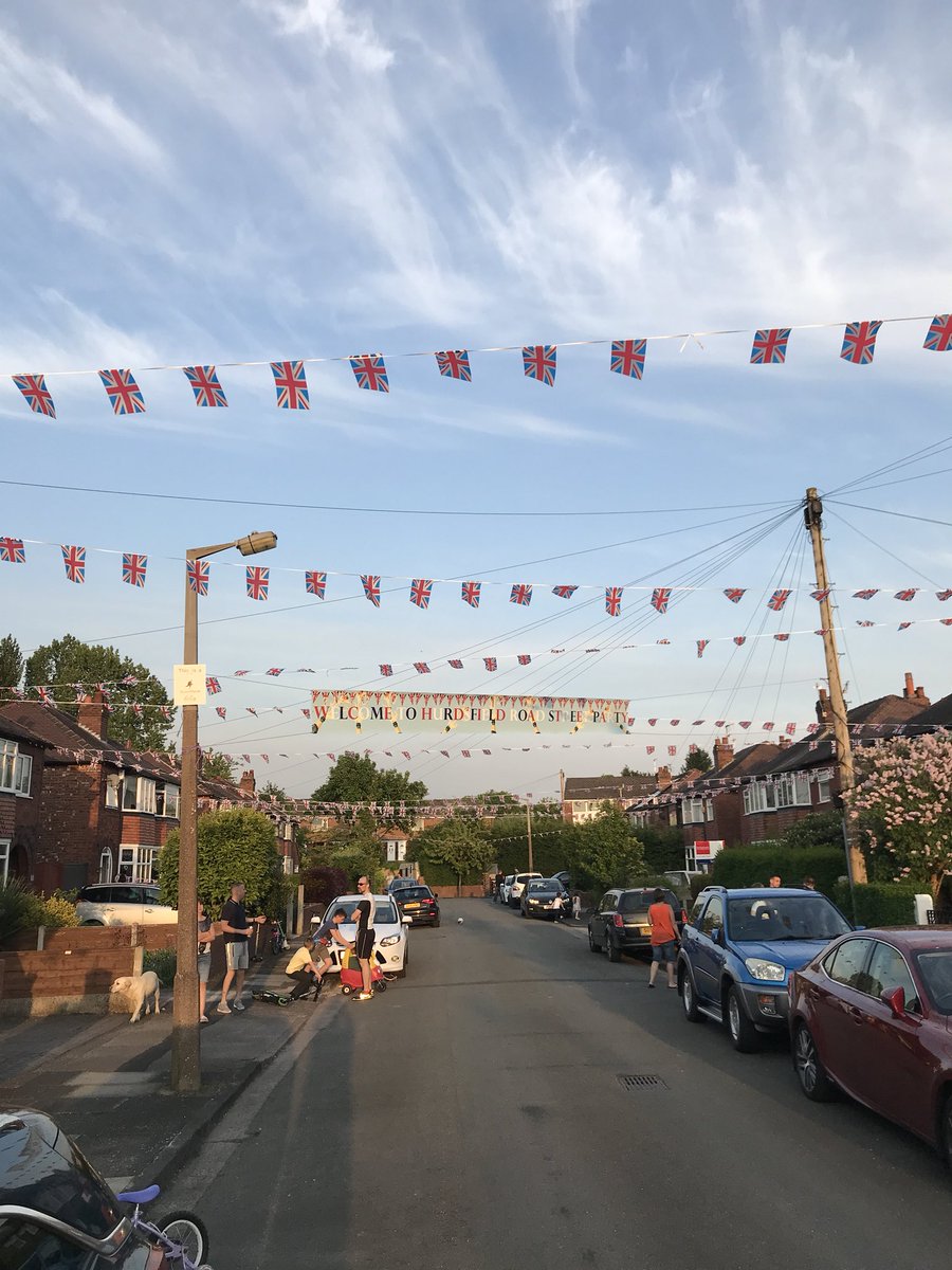 gavelbasher's tweet photo. Bunting up ready for the #wedding #streetparty https://t.co/u1O9oFdrih