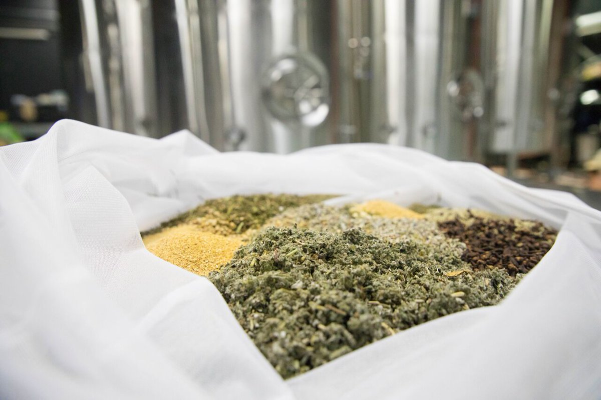 What's the secret to great tasting kombucha? REAL INGREDIENTS. Just leave out the syrups and sugary juices and you're left with clean and crisp Tribucha.