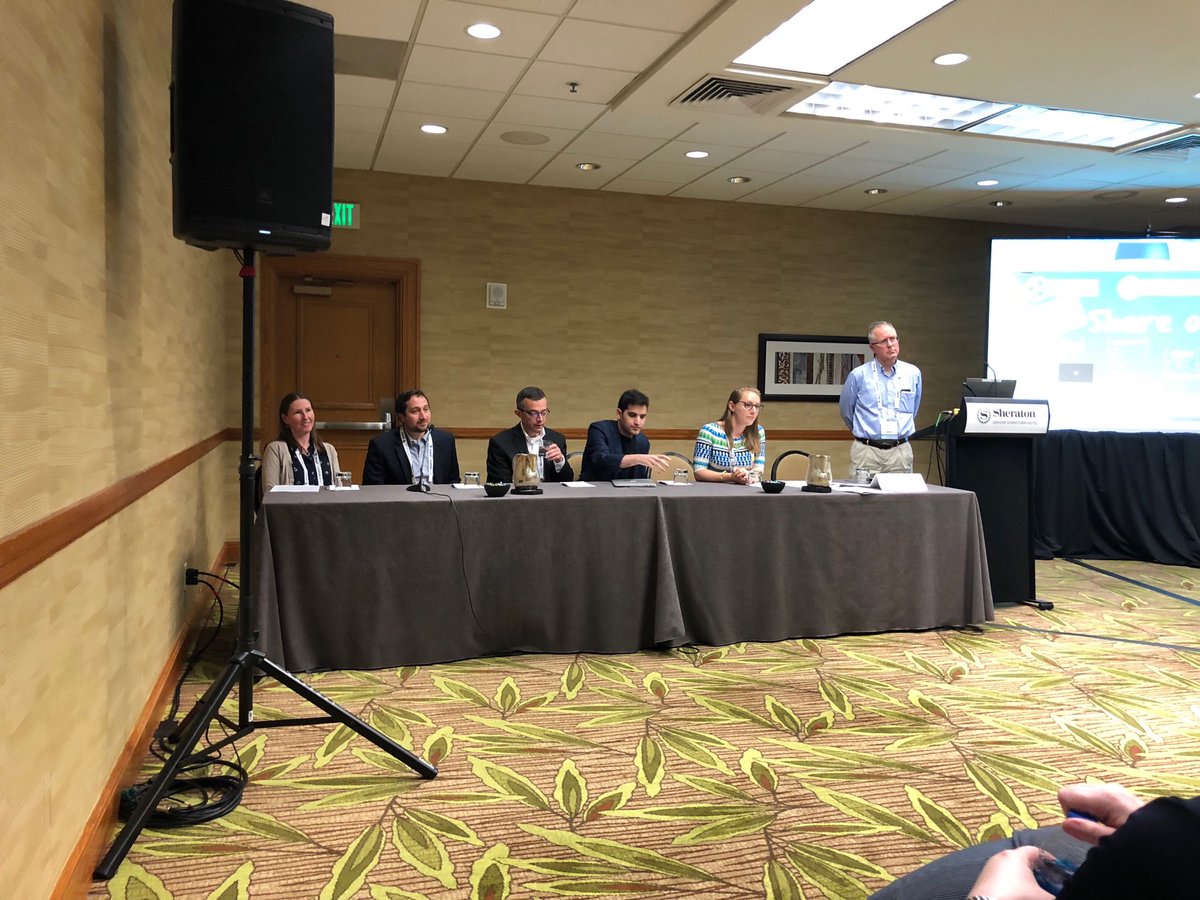 Great panelists showing how to present research at #AAPOR Amazing panel put together by <a href="/MMeyn3/">Mary Meyn</a> from <a href="/edisonresearch/">Edison Research</a>