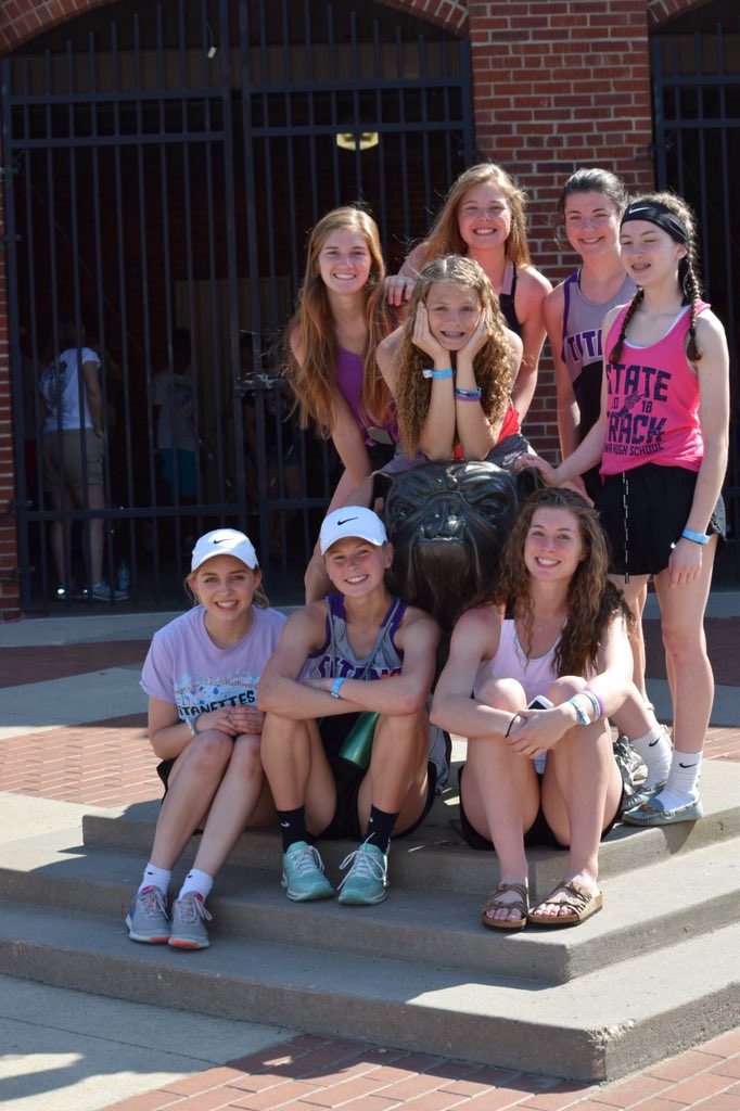 kylenorris20's tweet photo. I have no idea the number of 800’s this girl has run in her track career, but today’s 1st place finish was the last one. Proud of you and your teammates that made it fantastic. #dropthebaton #sheout #state @madisonnorris18 https://t.co/H0YeYlsrn1