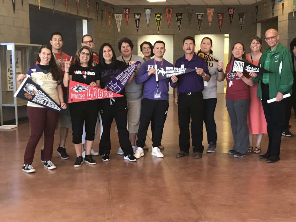 CoachMandyNic's tweet photo. #CollegeSigningDay #BetterMakeRoom #PVHS2018 https://t.co/ih6h2sgewN