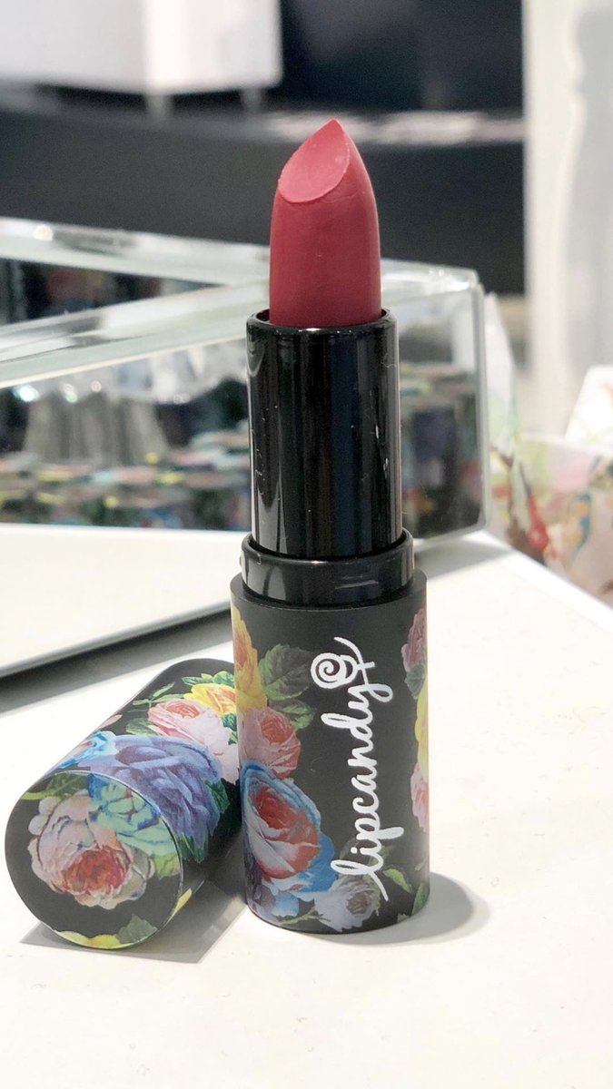 YorkdaleStyle's tweet photo. Royal Wedding viewing party must-have: Lipcandyβs newest handcrafted lipstick Markle Sparkle π Inspired by Meghan Markleβs pink hued lipsticks. Get yours inside CONCEPT. #YorkdaleStyle #CentreOfStyle #GRWYKD #ConceptYKD #RoyalWedding https://t.co/sS0wf9pYgQ