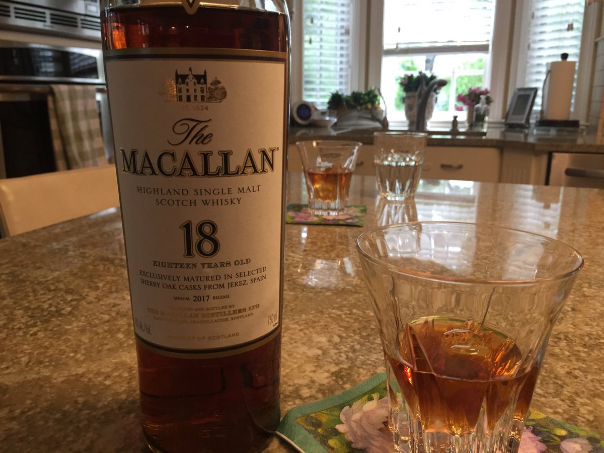 EdGainesIII's tweet photo. #TGIF y’all, been one of those weeks—gave my bride #Mac18 for Mother’s Day and she insisted on me having some #ohwell https://t.co/Md4lwQ0vTw