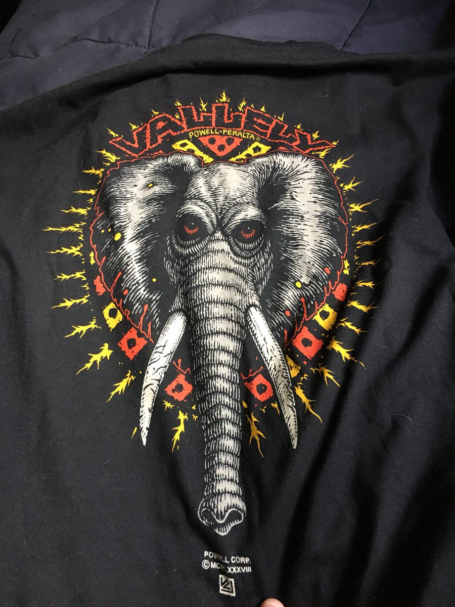 derek_broadbent's tweet photo. Thanks for the dope shirt @berrics https://t.co/D15L4Mqa6p