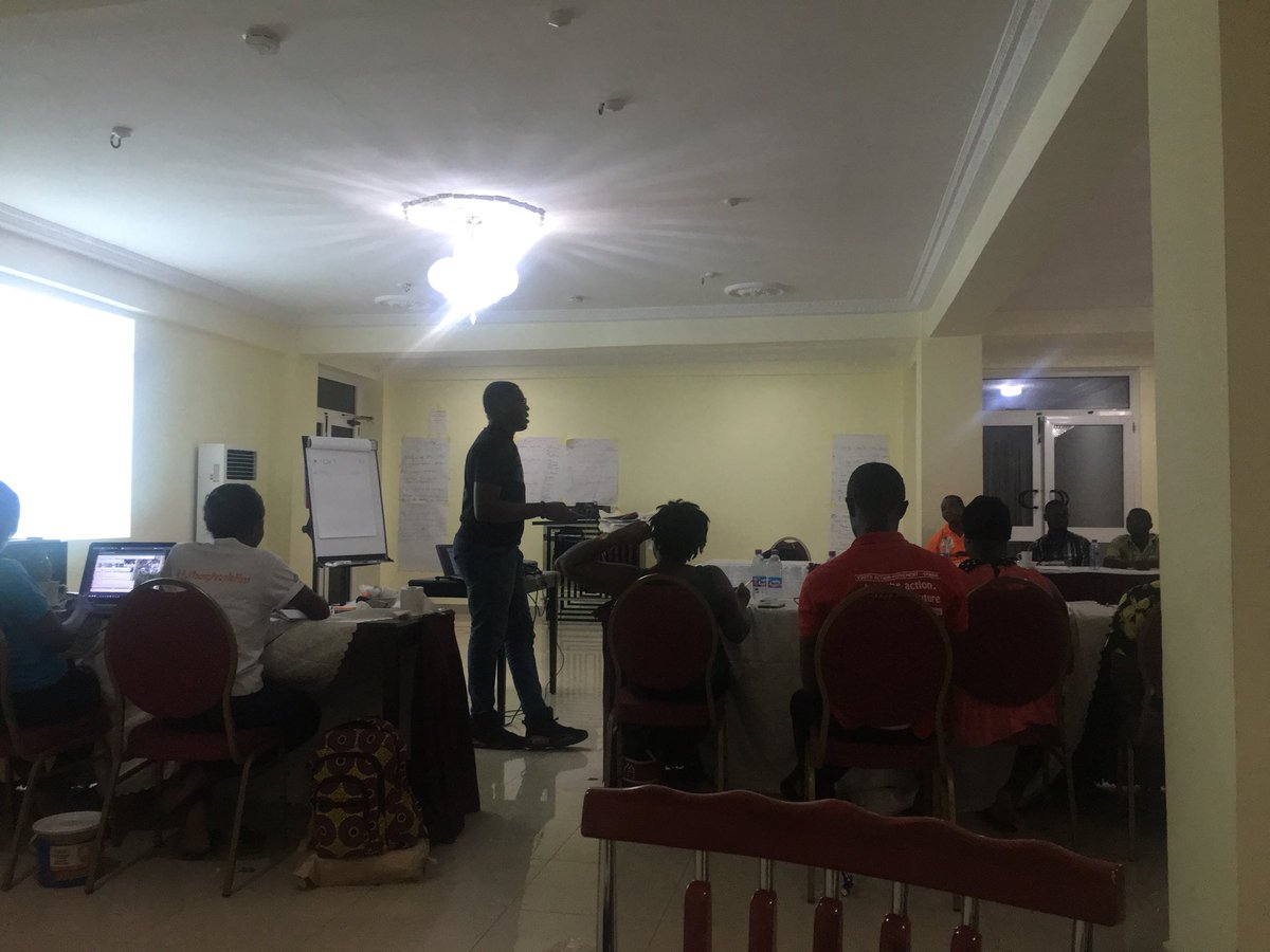 atabinore's tweet photo. Taking young people through relevant use of social media to promote #CSE in schools and out of schools #CSETrainingTamale #YouthConnect @RafiaAdam3 @Nmabila2 @Erasmus39624304 @ayadjimba1 @AtuleMartha @mmalemna @AbdulChenti @DManortey @YAMghana @Aksarfo @kwasiSELASSIE @malorfas https://t.co/lRsMeI47Sg