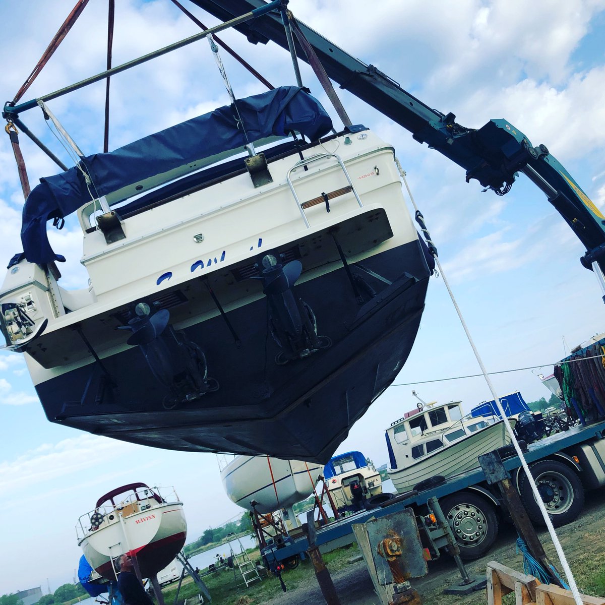 thesea_se's tweet photo. #splash #day !! 😎 https://t.co/LE9Wv1WFnN #searay #searay300 #boatlife #fairline #follow #boat #boats #sea #summer #summer2018 #2018 #danmark #sweden #öresund #lovwlife #splashday #time ##fairline50 #volvo #mercruiser #v8 #v8power #power https://t.co/YFSyAFS7qh