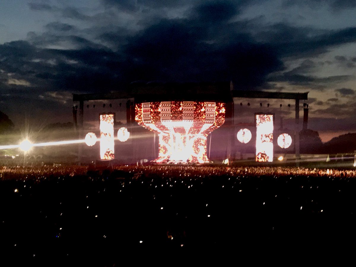 shivkelli's tweet photo. SING! #EdDublin #EdSheeran https://t.co/caI9P5jkcP