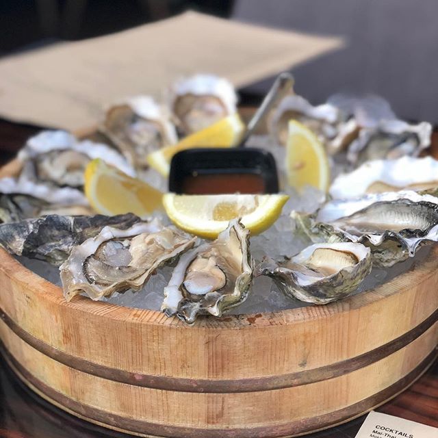 laotablesf's tweet photo. Oysters all around! Get them for only $1 during our happy hour, 5-7pm! 🍴Lao Table
📍Multiple locations, San Francisco 📷: @olindacooks
.
.
.
#laotable #loas #laotian #bayarea #sanfrancisco #bestfoodssf #sfeats #sffoodie #sflafood #sfasian #laocuisine #dessert #delish #f52gram… https://t.co/Vtlvqsr04u