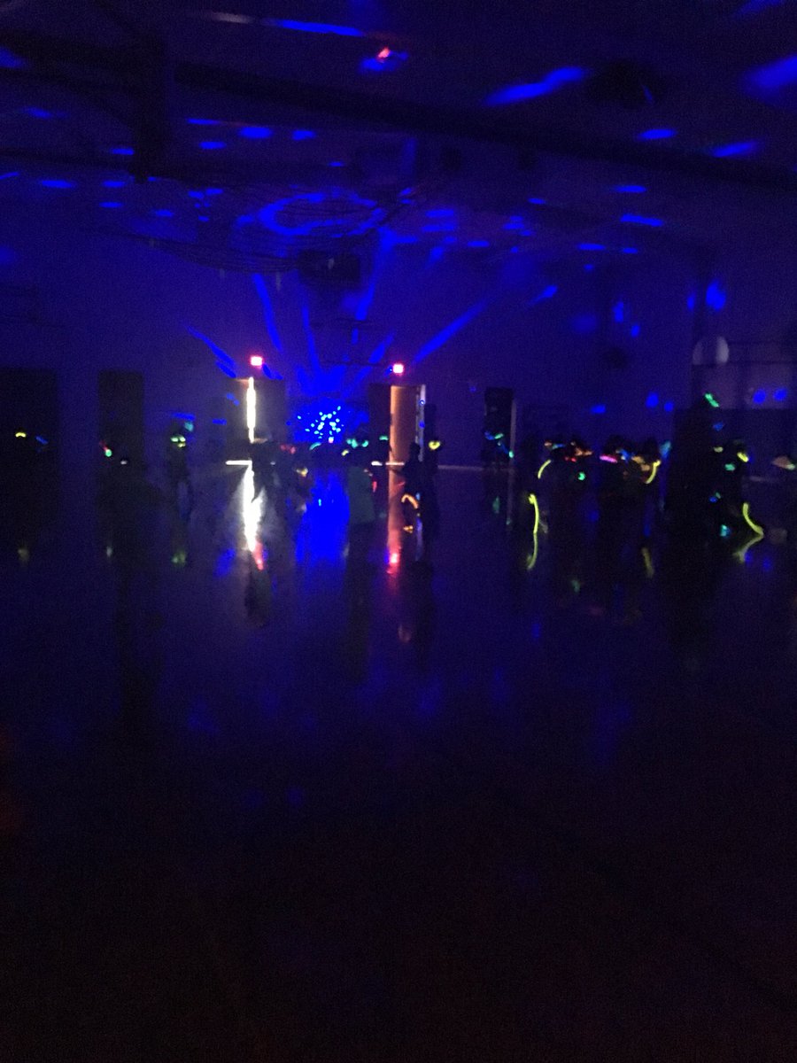 ArreguinsClass's tweet photo. Se divirtieron mucho en la fiesta de baile. Quedan 6 días de escuela https://t.co/5B15dfaUvk