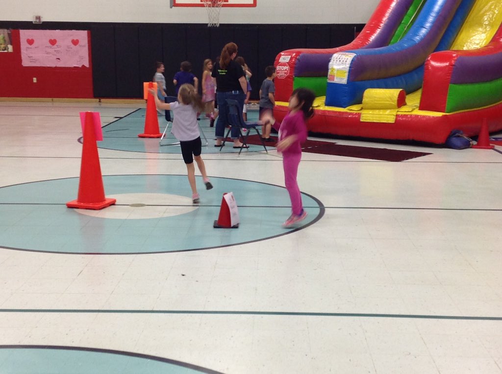 BridlewoodPE's tweet photo. Fun day today with fitness and taste testing. @BridlewoodES @Act4HlthyKids https://t.co/oT8Ut0HOtt