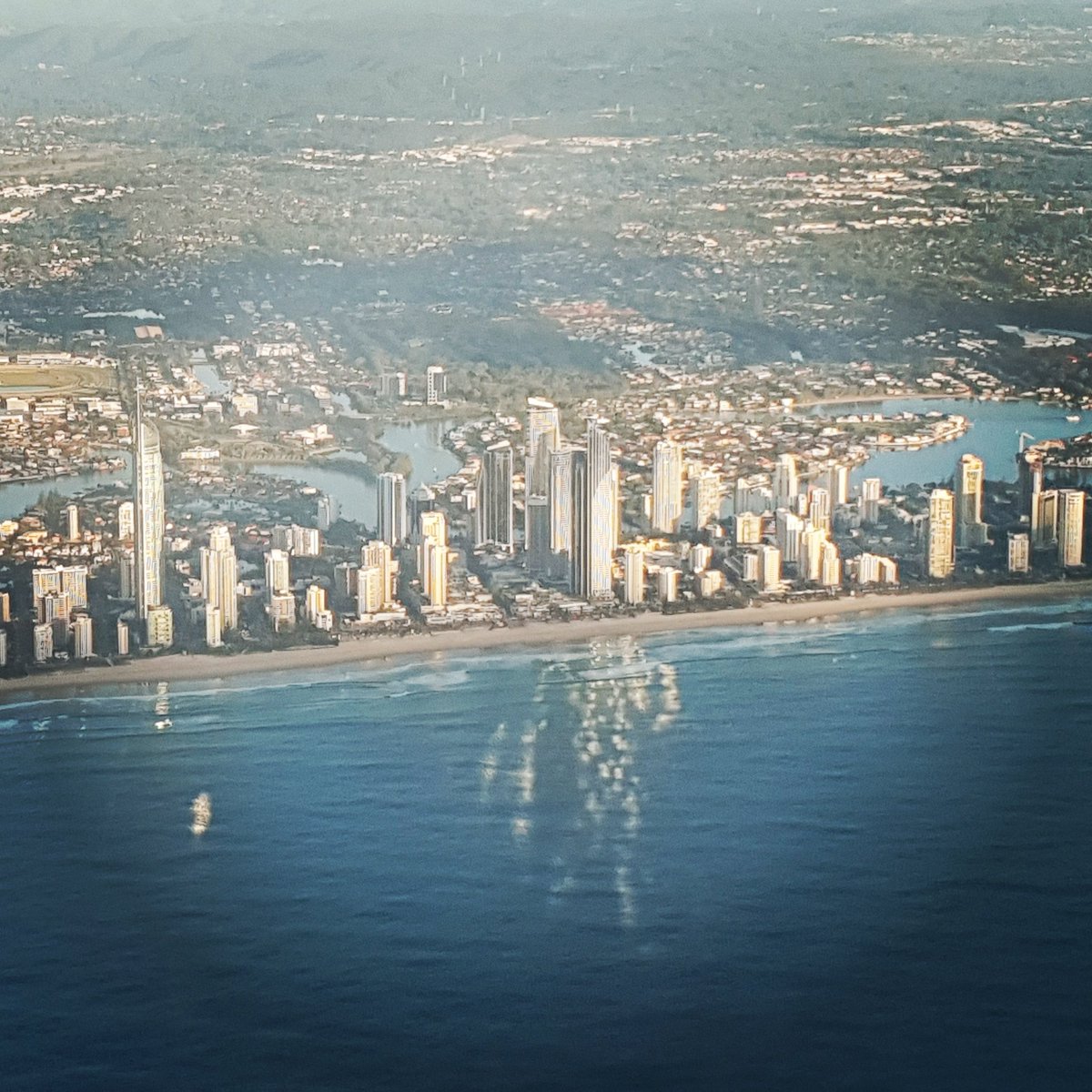 benwaterworth62's tweet photo. Home #GoldCoast #Queensland #SurfersParadise #Travel #Wanderlust #BU9 #Rejuvenation https://t.co/jfBfoYtjk2