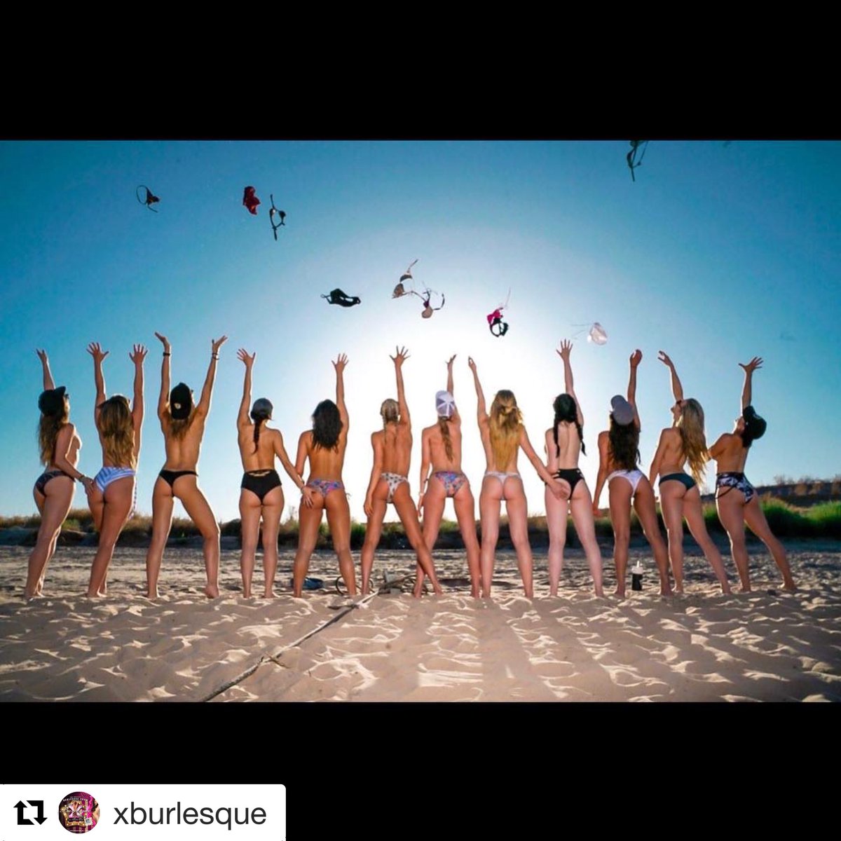 So thankful that I have the privilege to be apart of such an amazing company with some absolutely breath taking beautiful women who are such talented individuals. I love you all 💋🙌🏽💋
What a great day at our second annual “X” Yacht Party!  #xburlesque #water #topsoff #bikinis
