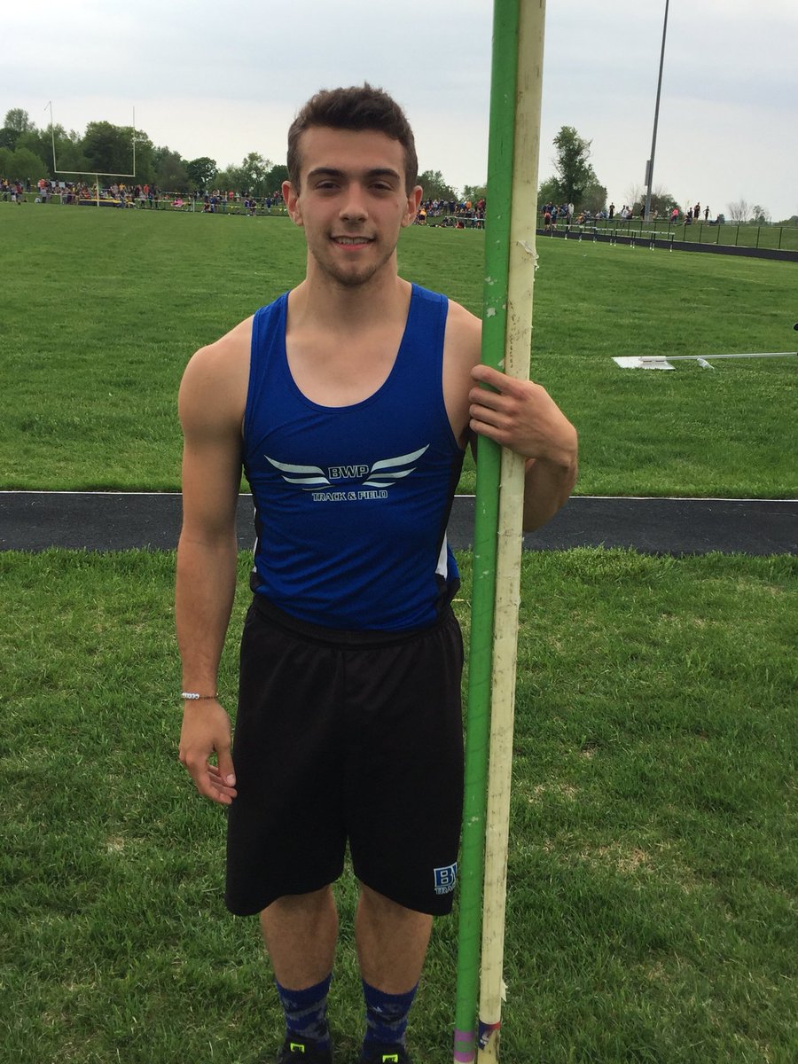 Hensley5Jan's tweet photo. Tyler qualifies for state in polevault! @bpcschools @wp103AD_AP @coachmacwp #bwptrack #bwpsports #charlestonbound https://t.co/o4SFZTvIga