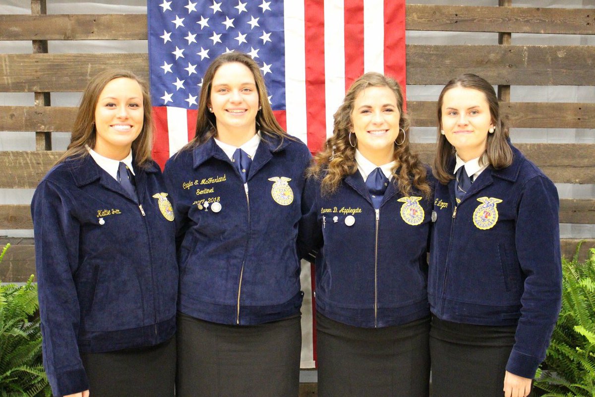 FlemingFfa's tweet photo. Chapter Banquet last night was a success! We are sad to see our seniors go, but excited to start the new year! https://t.co/0pe3FgTnR7