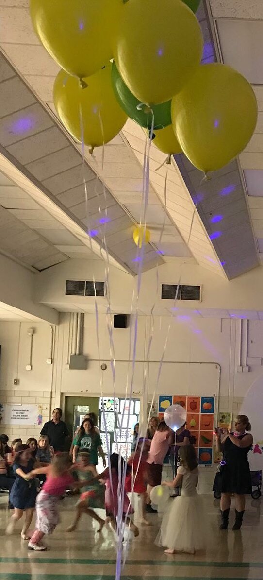 “The PTA school dance GlowParty was a huge success!DJ was so entertaining and played a lot of hits including the ChaCha Slide and Cupid’sShuffle.There were lots of balloons and even some light up balloons.Kids had a blast and so did the parents.”❤️ @CunninghamCobra @Cobras_PTA