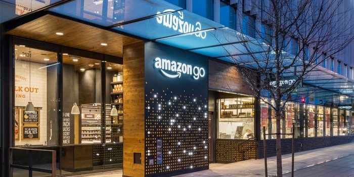 blog_smartinter's tweet photo. Amazon go!「レジなし」コンビニの仕組みを徹底紹介！ https://t.co/MmCvi4cxJi https://t.co/h6K16jCmsn