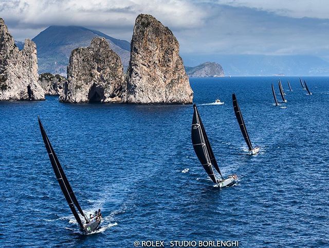 Milieus Class #faraglioni #rolexcaprisailingweek  #capri # #italy #island #italiainunoscatto #italy_vacations #beautifuldestinations  #picturesoftheday #regatta  #studioborlenghi #instagood #instasailing #instasea #instayachting #sport  #yacht #yachtinglifestyle #yachting